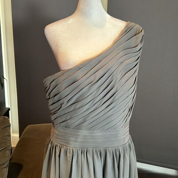 Women’s Gray Short One Shoulder Pleated Chiffon Formal Party Dress Size 12 *READ - Picture 5 of 13